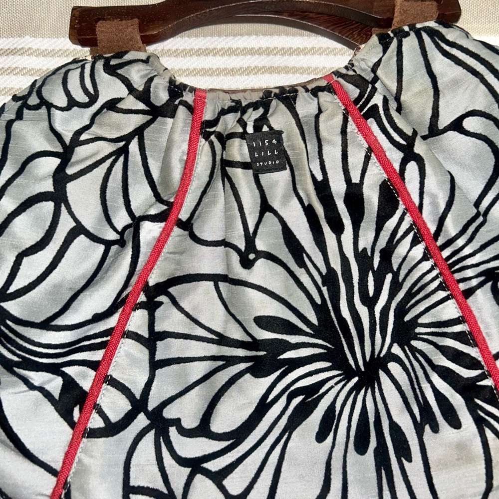 Brown/ beige and black/ gray floral small reversible woman’s bag - Picture 7 of 9
